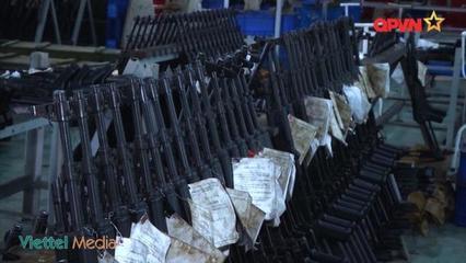 先进与落后共存:越南公开Z111军工厂最新画面,新型步枪在此生产